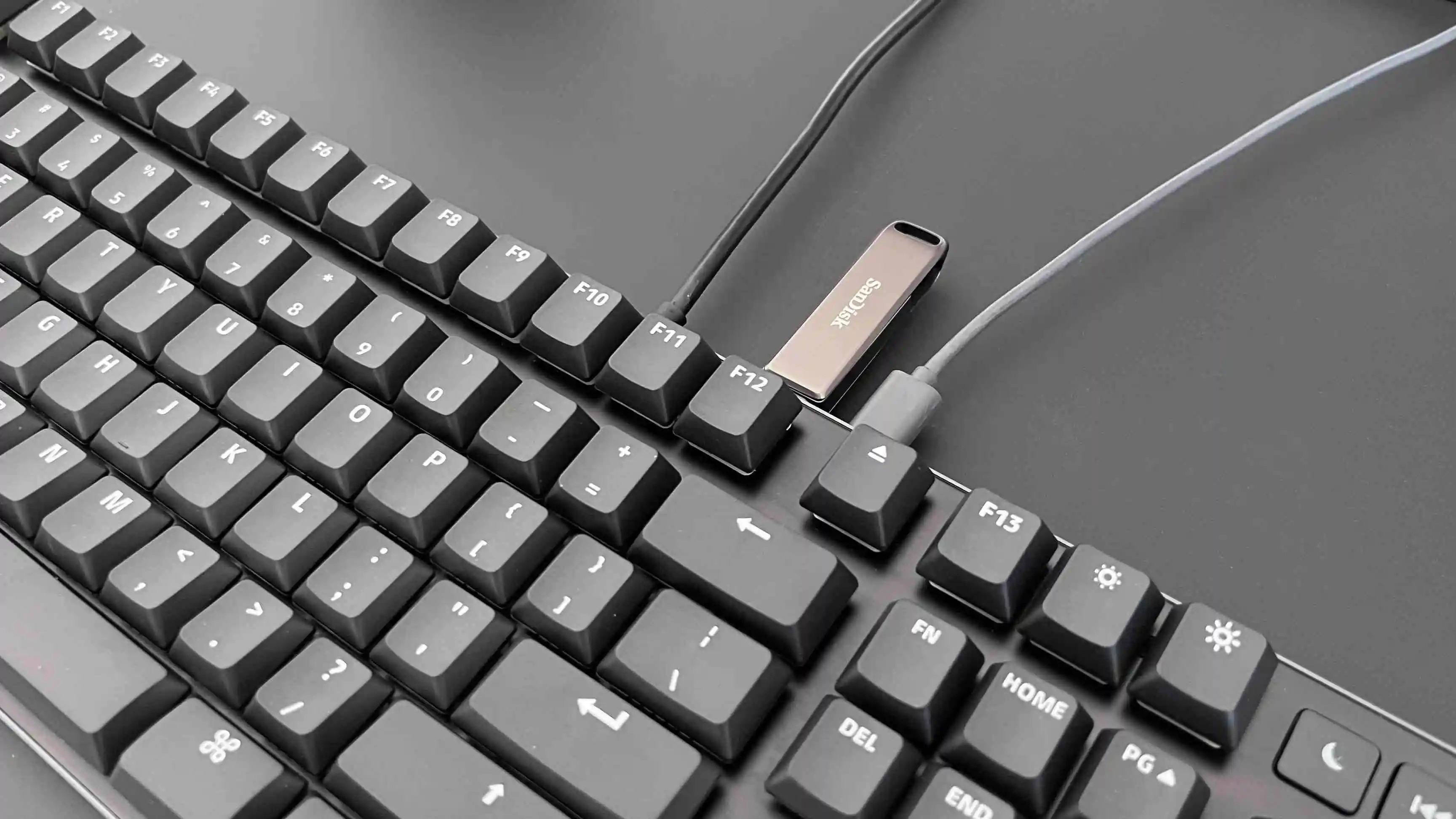 Nutzung des USB-C Hubs mit Apple Watch Ladegerät