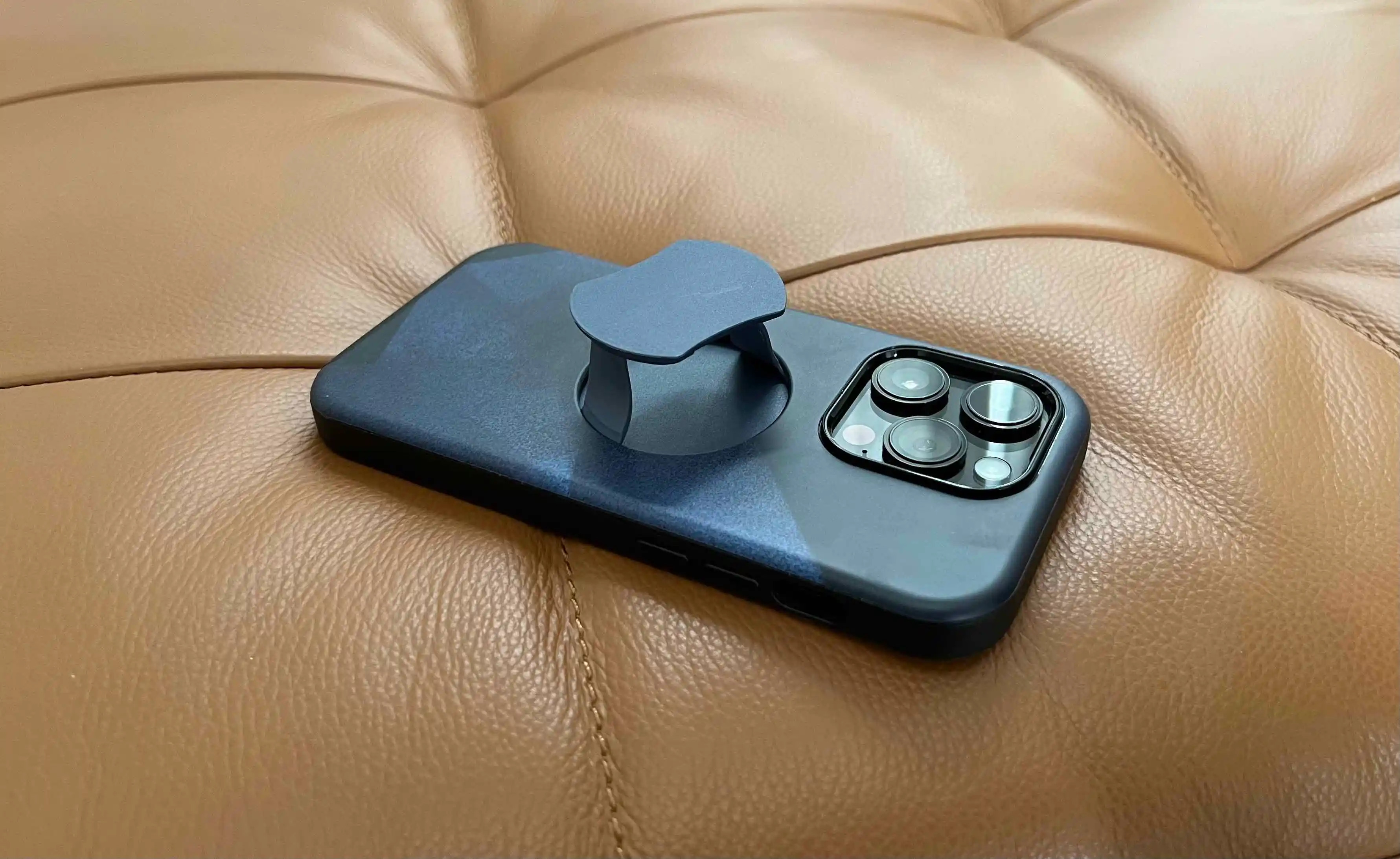 OtterGrip iPhone Hülle Testbericht Griff Mechanismus